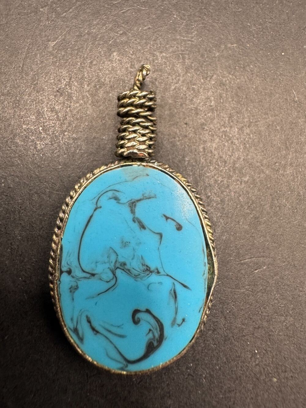 Vintage Silver Tone Large Oval Turquoise Twisted Rope Border Pendant 48.6mm